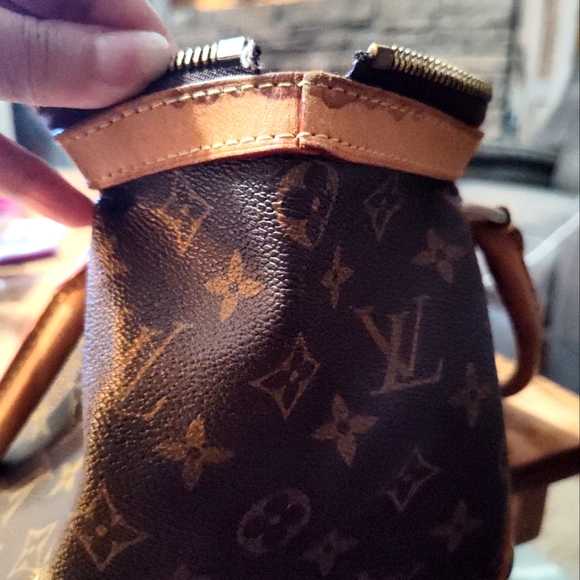 Louis Vuitton Rehab Vintage Tivoli from France - Picture 12 of 17